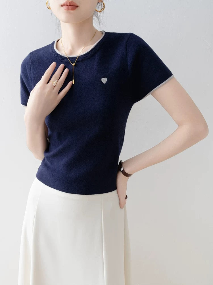2025 summer new style super hot age-reducing tops navy blue slim round neck pullover straight shoulder knitted short-sleeved T-shirt for women