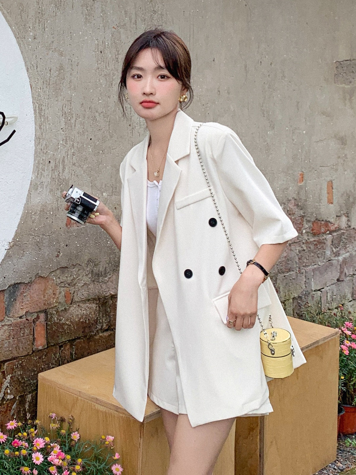 Thin suit suit female summer small man 2023 new design sense temperament thin casual shorts two-piece set