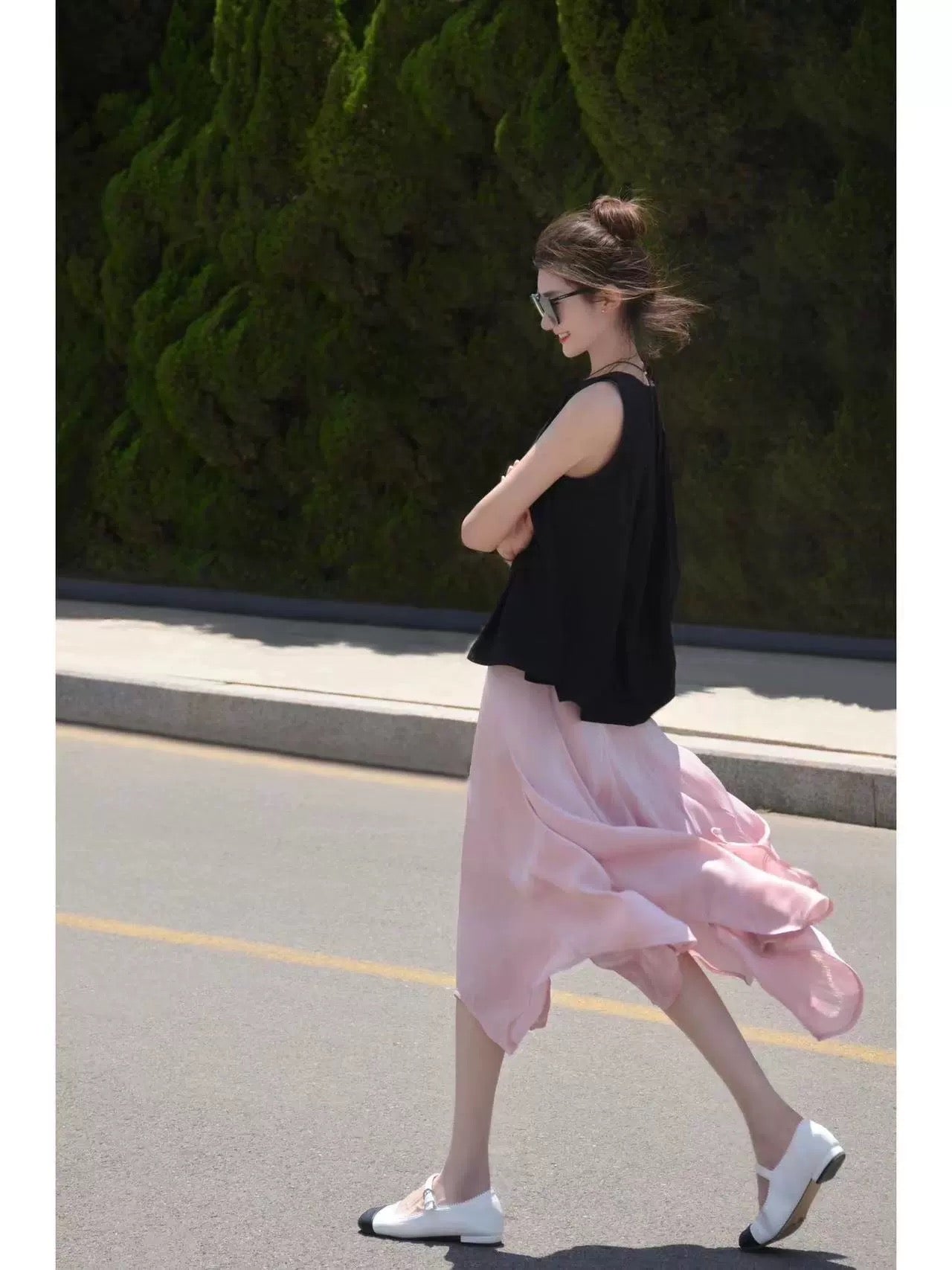 Temperament celebrity high-end suit skirt female summer black pleated sleeveless chiffon shirt jacket tea wear a complete set