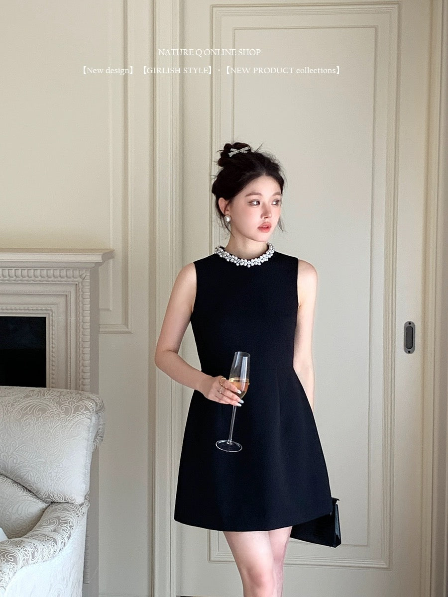 Yang Xiaojuan French handmade pearl collar Hepburn style dress female Lee Nhi Boutique Yang Xiaojuan French handmade pearl collar Hepburn style dress female Lee Nhi Boutique