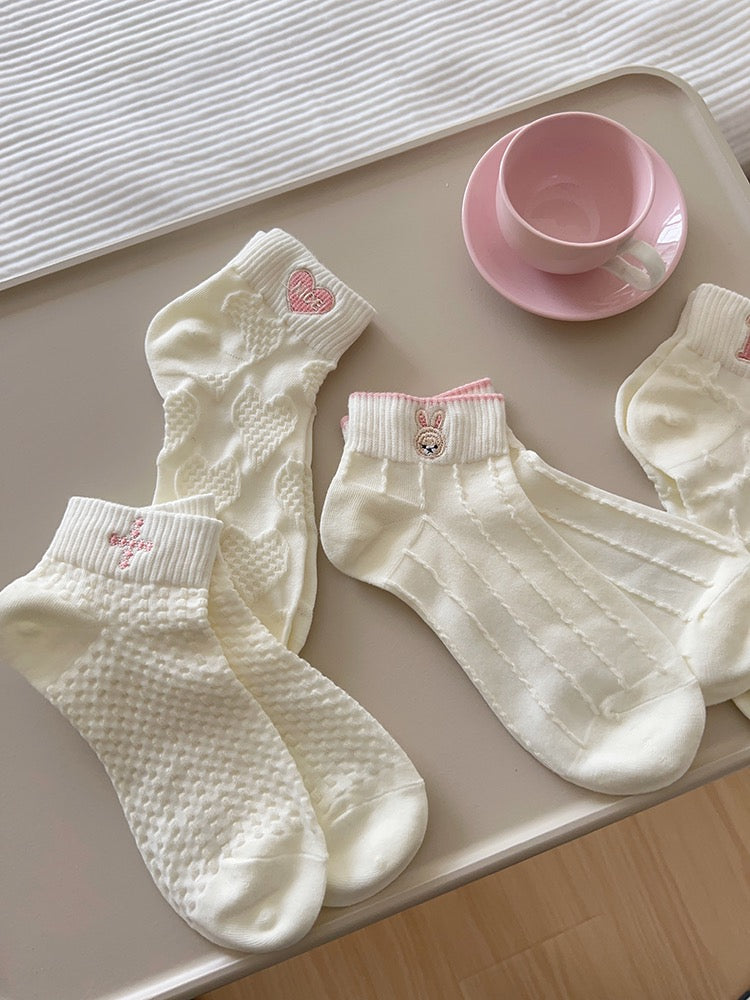 White socks women's summer thin cotton socks low-cut love letter ins tide socks breathable sweat-absorbing small fresh