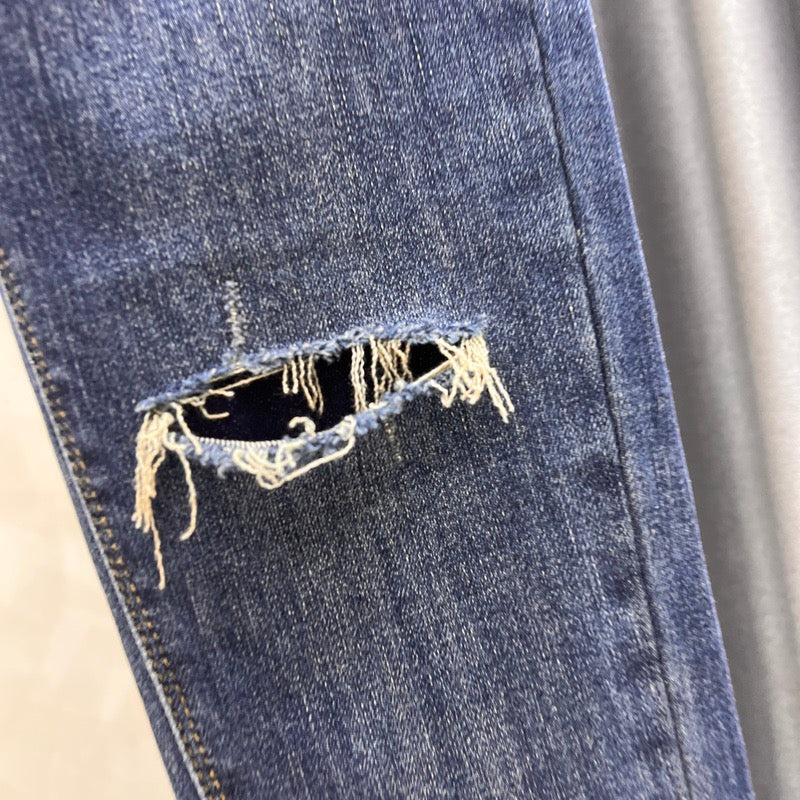 European ripped jeans women's spring 2023 new slimming elastic high waist nine-point pencil pants