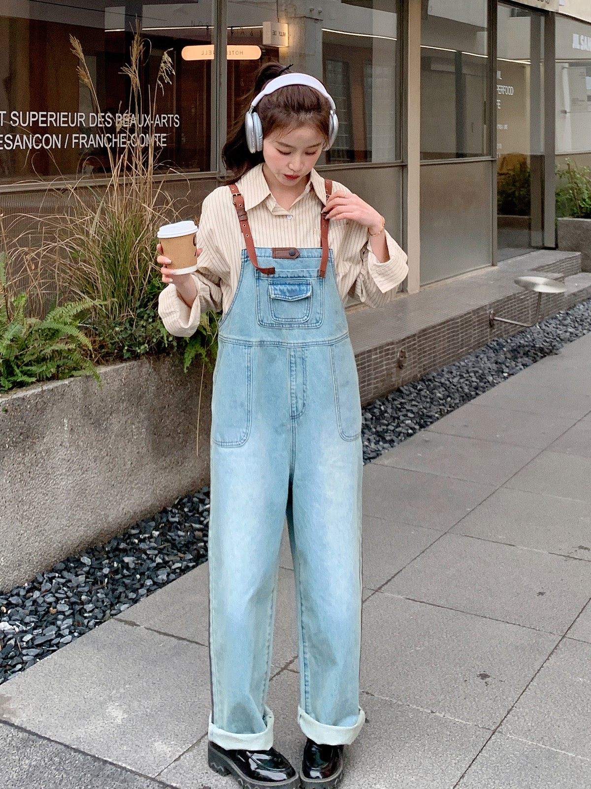 Retro denim overalls women's spring and autumn 2023 new Korean version loose casual slimming age-reducing straight-leg wide-leg trousers