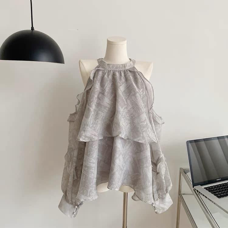 Temperament fairy wood ear strapless gray shirt summer new niche design sense French tea chic top
