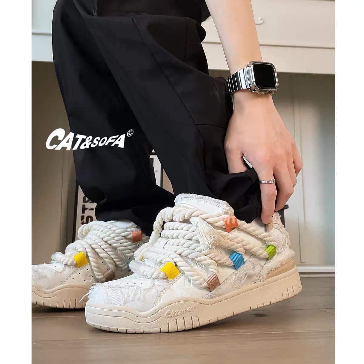 Cat and Sofa Destroying Lace/Original Design New Skateboard Shoes