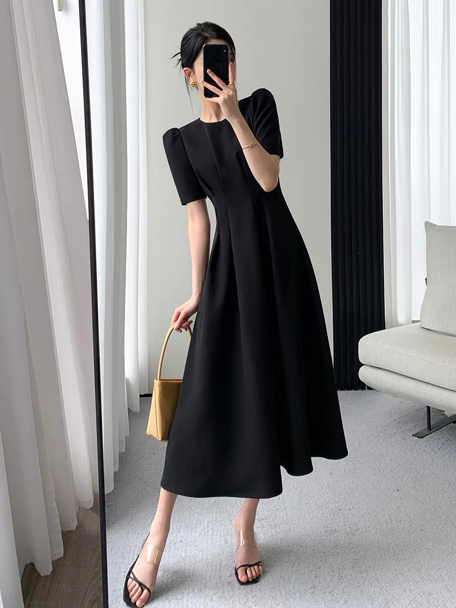 Guo Ge custom black dress women's 2022 summer new waist-length thin temperament Hepburn style puff sleeves long skirt