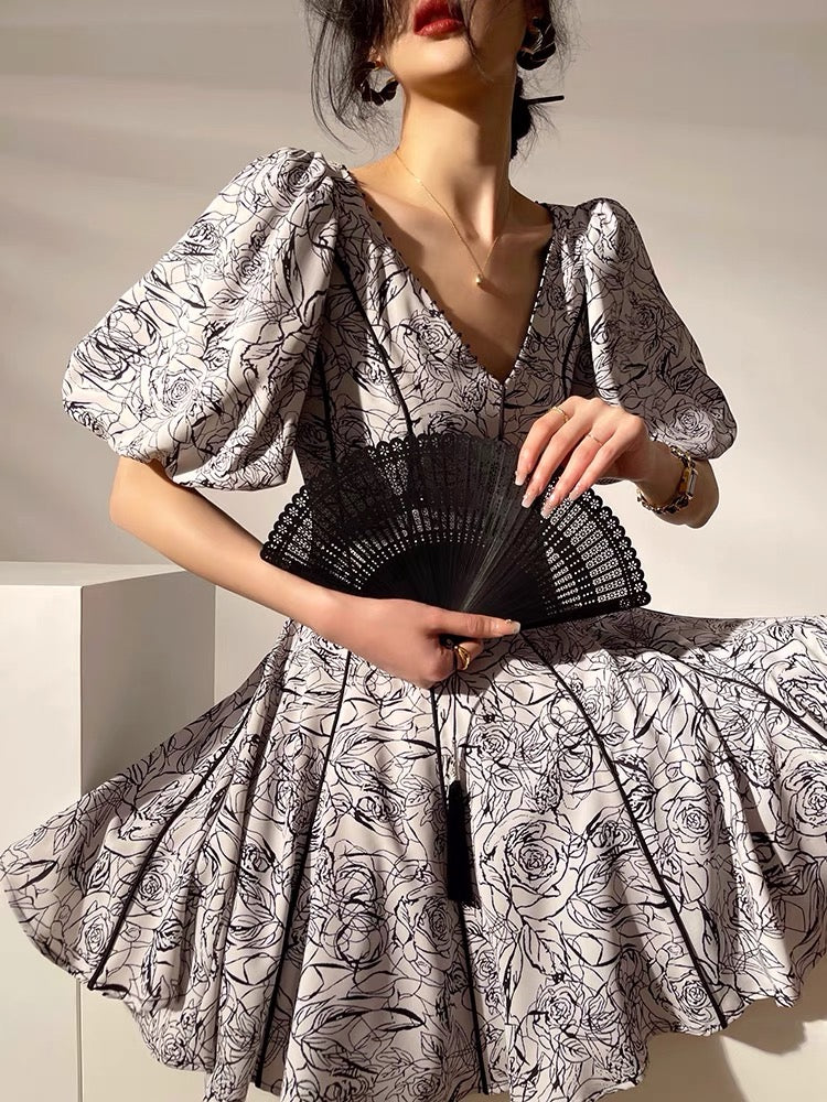 Aconiconi|Qiandaihuayin high-end niche design hand-beaded slimming lantern sleeve short dress