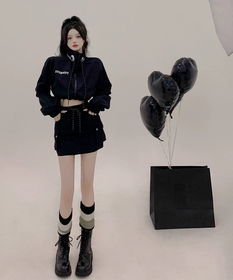 Black zipper long-sleeved sunscreen jacket women's early autumn 2022 new short stand-up collar jacket cardigan top