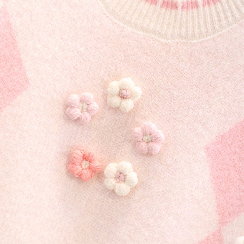 Japanese diamond-shaped small flower pullover sweater women's autumn and winter 2022 new loose fashion Western-style age-reducing knitted sweater top