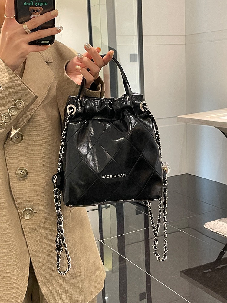 Xiaoxiang style rhombic chain backpack 2023 new soft leather handbag small bag niche design fashion backpack trend