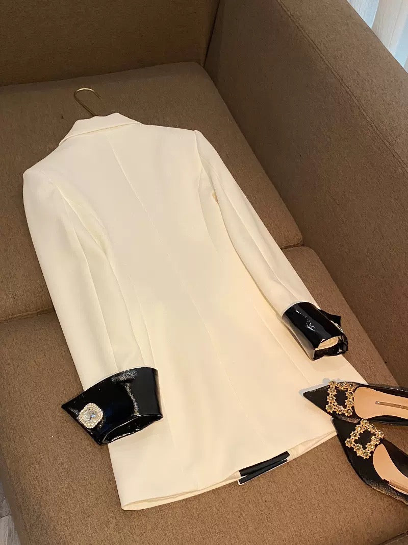 European station Europe and the United States 2022 contrast color leather collar diamond button slim long-sleeved suit jumpsuit 5888 dress