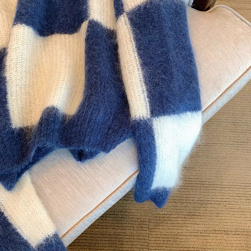 High-quality contrasting color checkerboard mohair pullover sweater women's 2022 early autumn new short round neck sweater Korean
