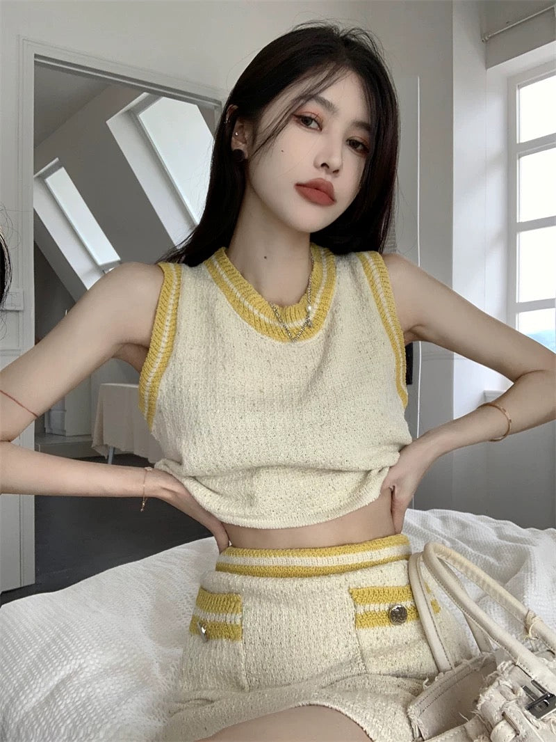 Xiaoxiangfeng sweet hot girl sleeveless knitted vest women's summer design sense niche suit bag hip skirt two-piece set