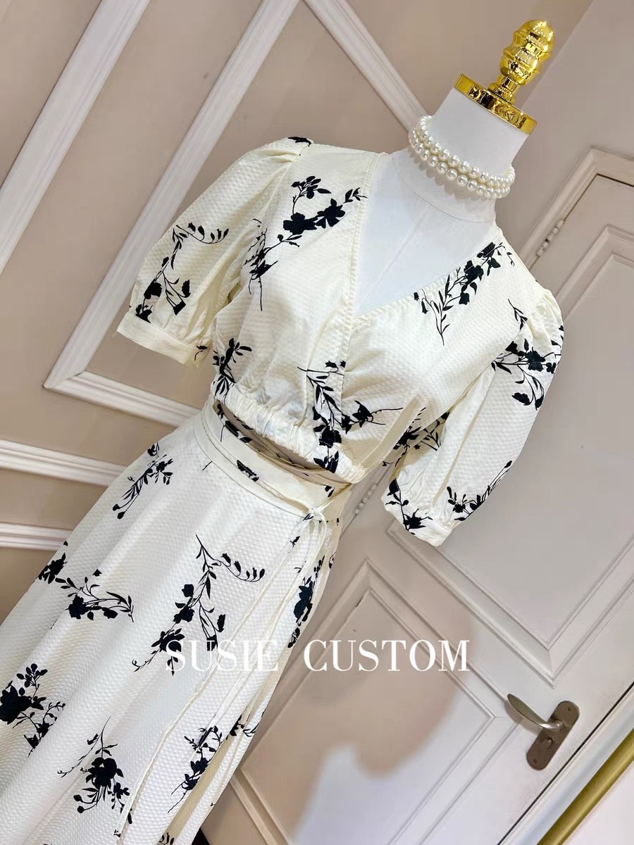 Retro black and white contrast printing V-neck puff sleeves elastic waist strap top high waist A-line skirt long skirt suit