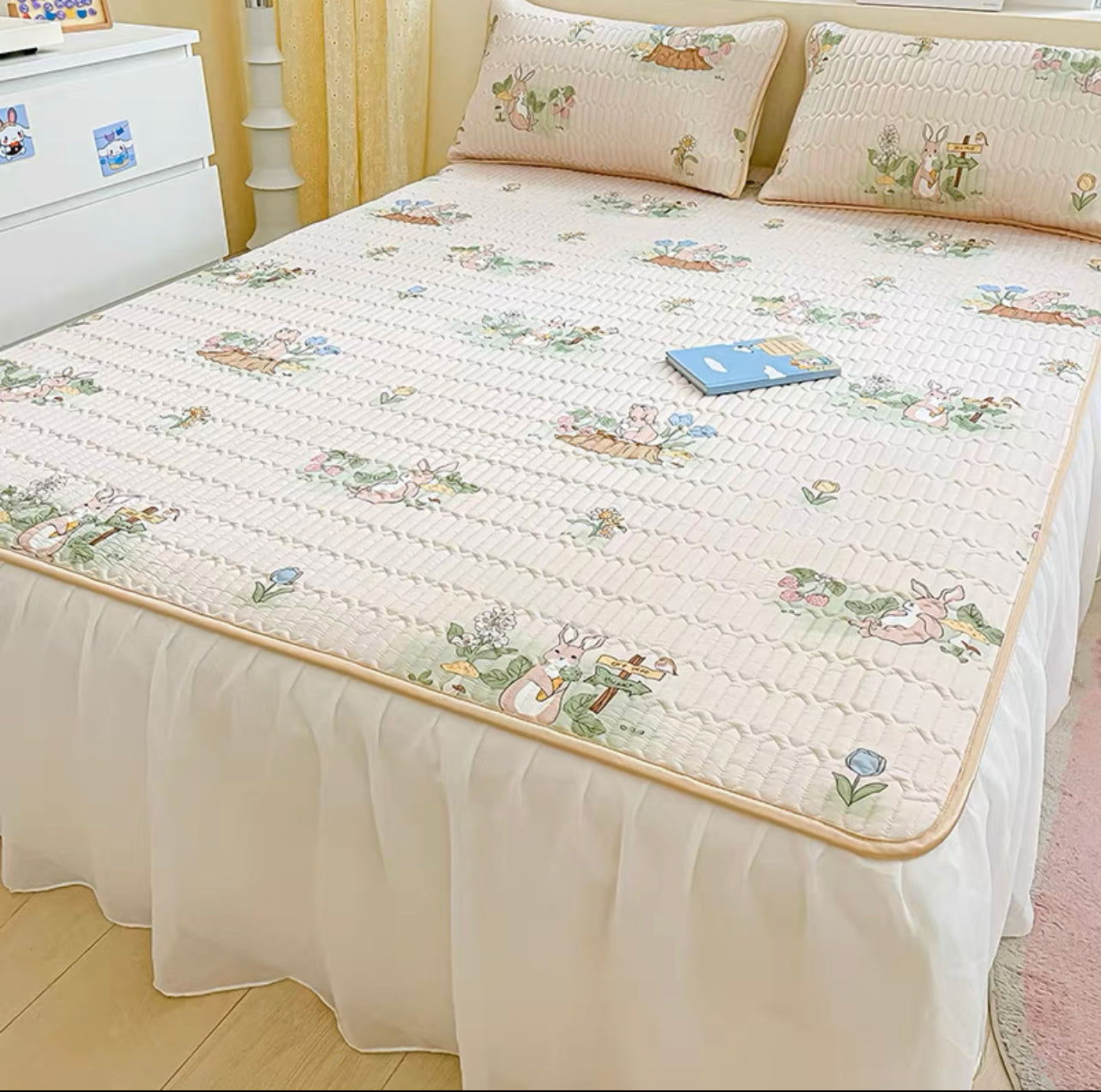 Princess style bed skirt style latex mat three-piece set cool feeling ice silk air-conditioning mat summer washable folding bed cover