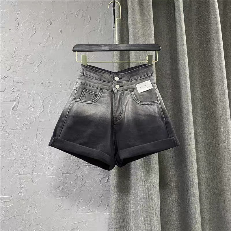 2022 new autumn wear gradient color shorts female European fashion gray black jeans high waist loose A-line hot pants trend Q135
