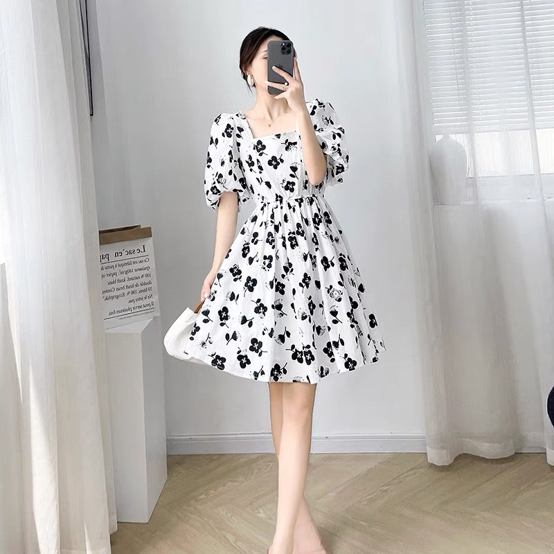 2022 new women's summer waist mid-length dress women's puff sleeves square collar A-line high waist floral skirt