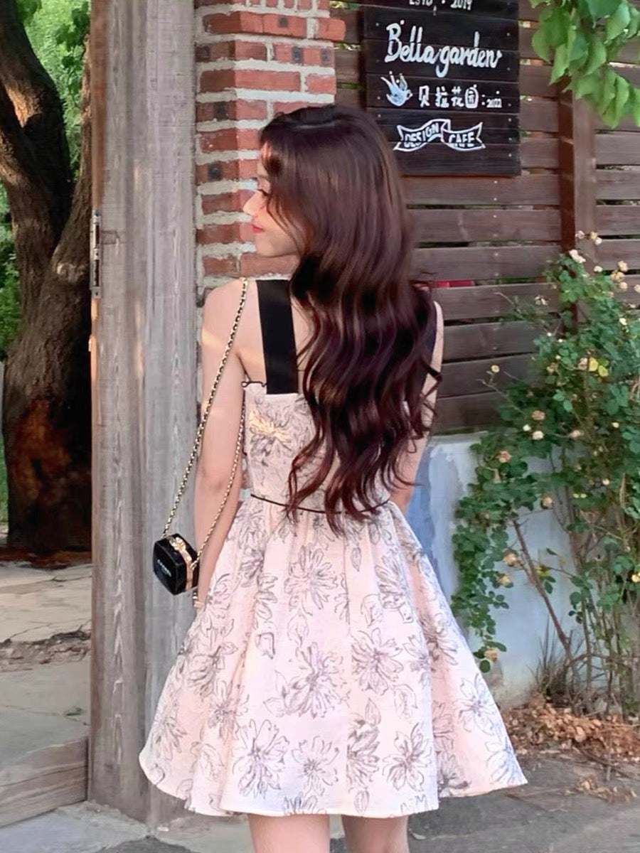 Q girl's special ice American / French retro square neck dress small puff sleeve short skirt palace style summer