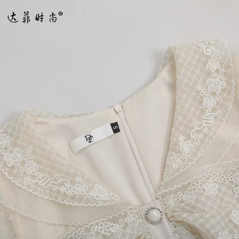 2022 summer new V-neck puff sleeves temperament retro bow streamer light luxury ladies straight dress women