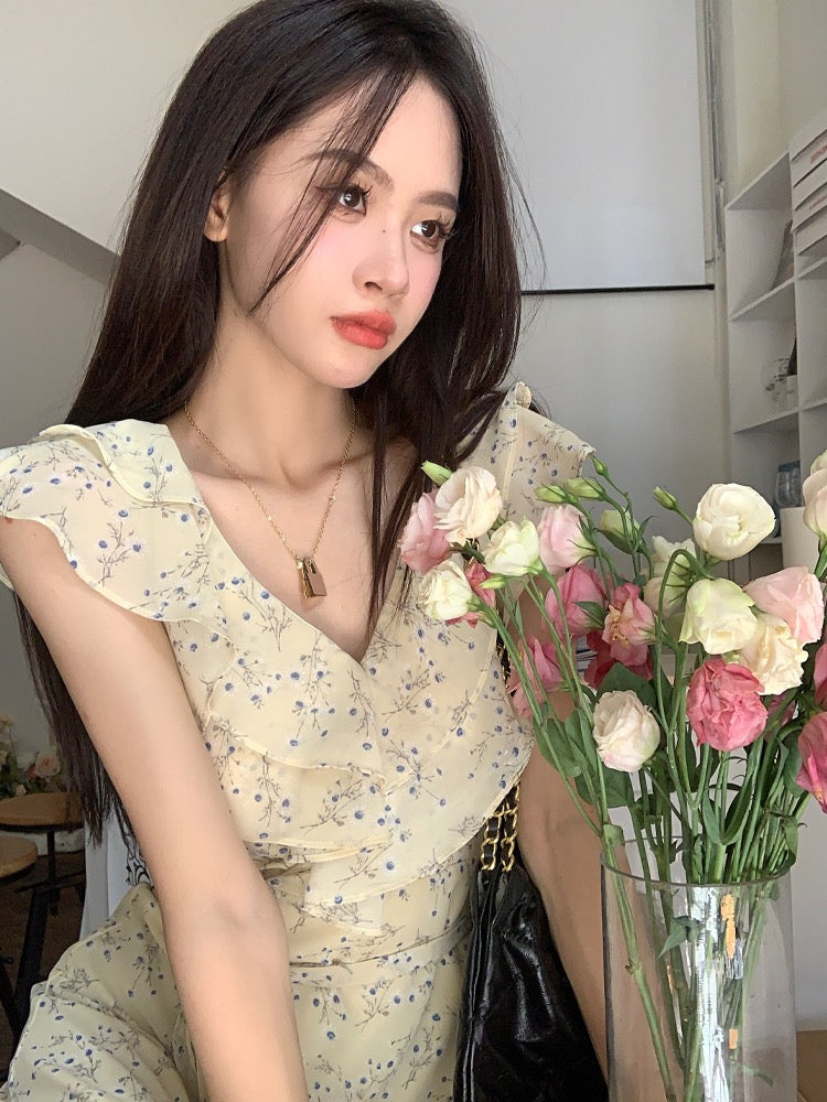 French niche temperament fairy skirt design sense dress female summer slim waist floral skirt slit long skirt