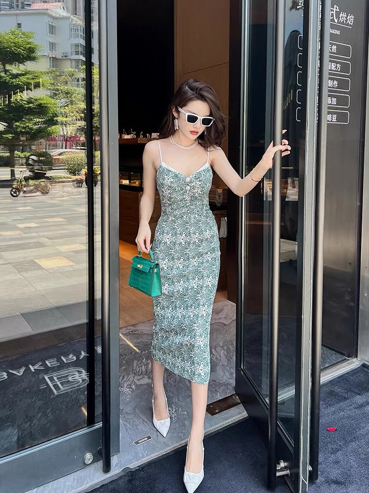 European station suspender dress lazy French gentle style stunning slim skirt high-end 2022 summer new style