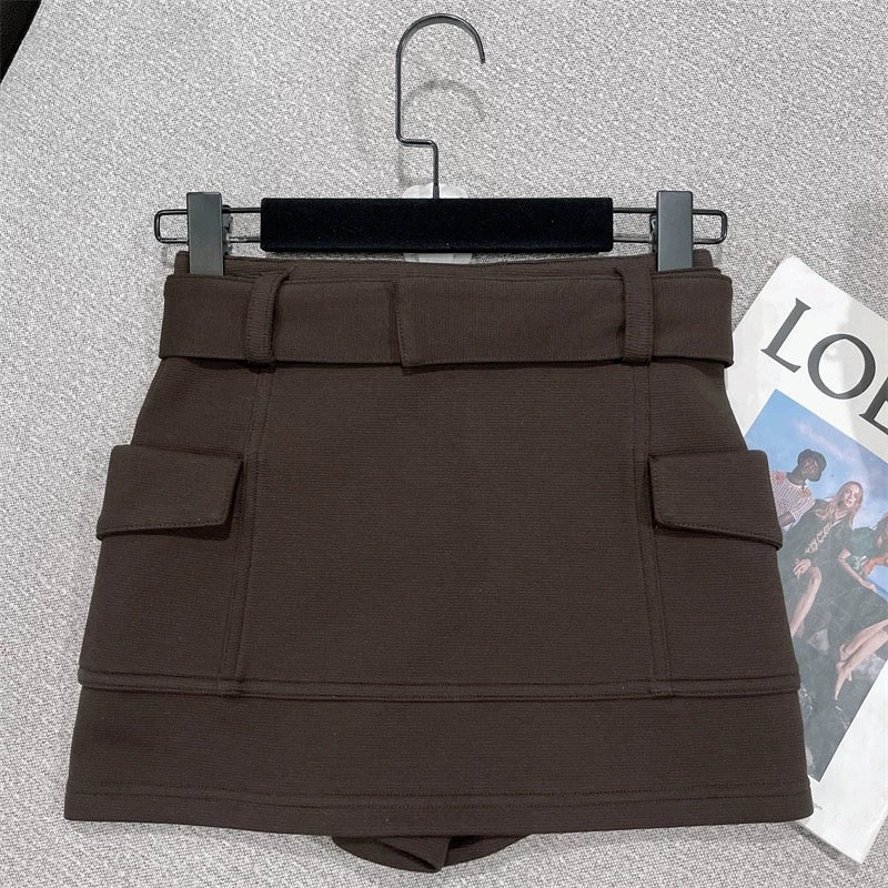 2022 early autumn new American street cool all-match western style tooling pockets waist slim solid color high waist culottes shorts 1634