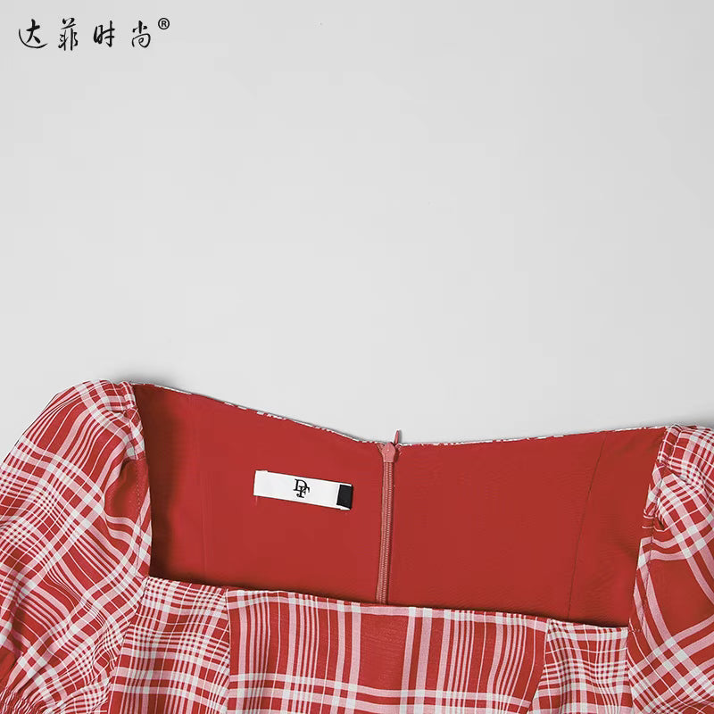 2022 summer new French retro square collar cross straps cool sassy fashion red plaid trousers jumpsuit