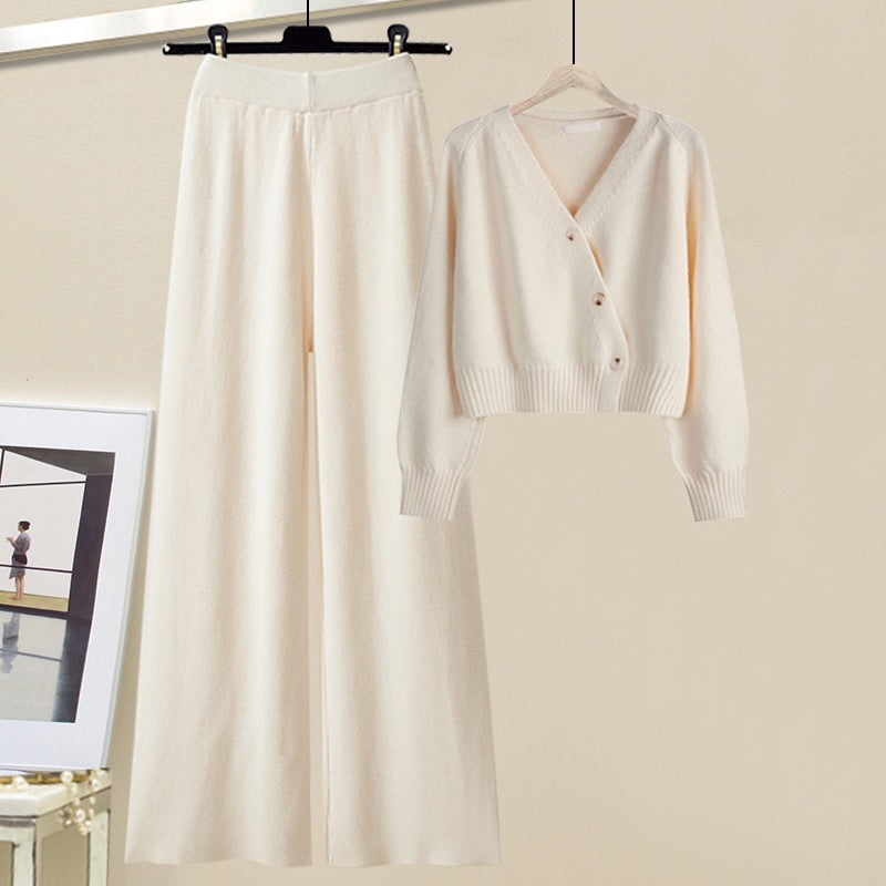 Age-reducing long-sleeved knitted sweater and woolen casual pants two-piece set
