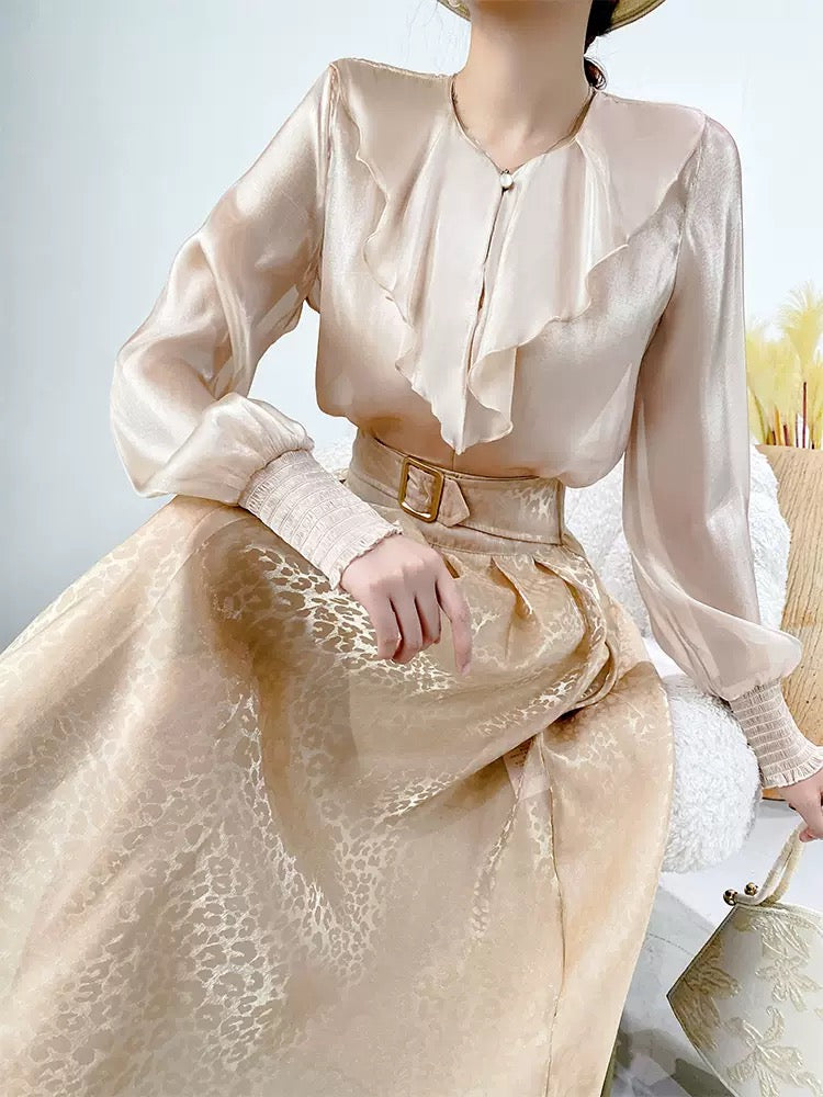 Early autumn pear-shaped figure wear high-end goddess fan temperament retro Hong Kong style chic top two-piece suit skirt 1825