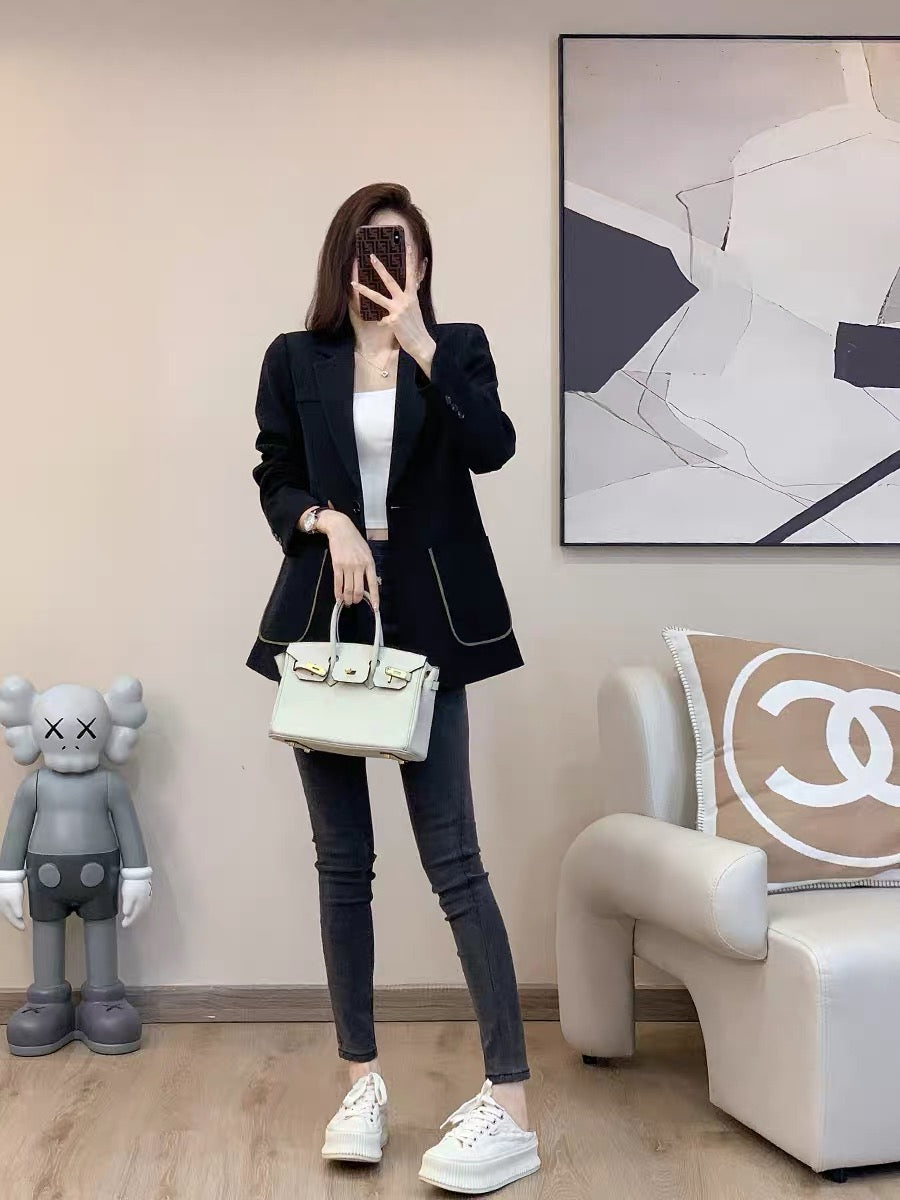 2022 autumn and winter new French temperament Hepburn style slim fit and thin high-end fashion Western-style small suit jacket