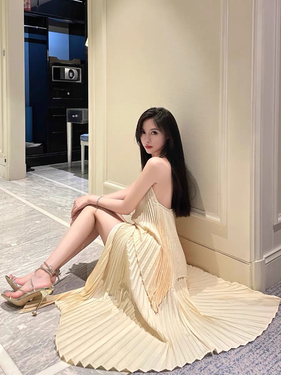 For Fay yellow pleated halterneck skirt suit women's summer pure desire pleated skirt