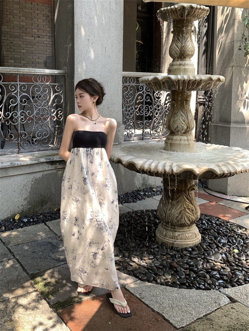 Black and white ink printing niche design sense retro high-end tube top dress women's summer seaside holiday dress