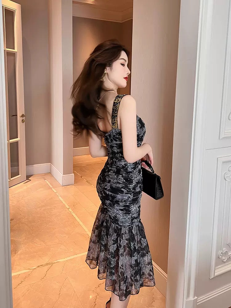 European station hot girl mesh sling mermaid skirt summer pleated slim slim sexy seaside holiday dress female 1670