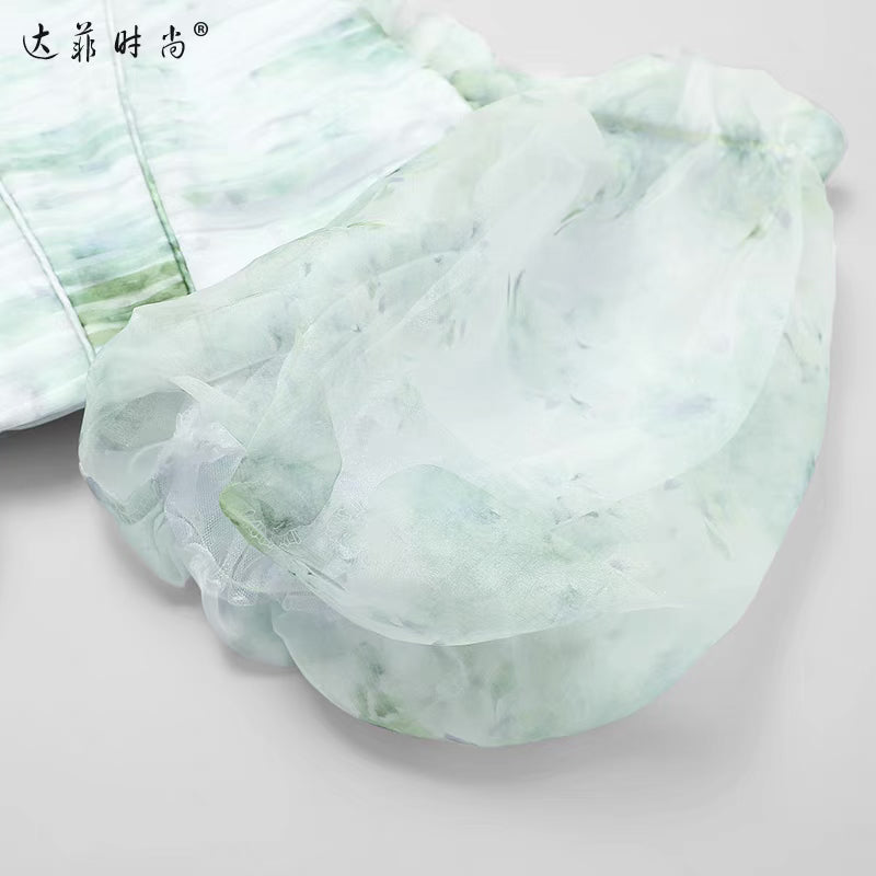 2022 summer new French light luxury high-end square neck lantern sleeve design fairy sweet floral dress