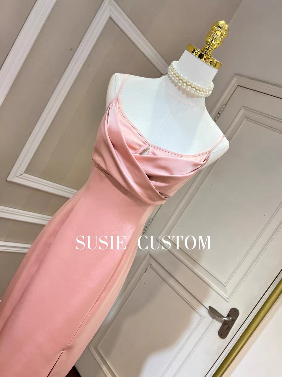 High-definition temperament model shows the figure satin smooth fabric pleated tube top slim fit waist bag hip slit suspender long skirt