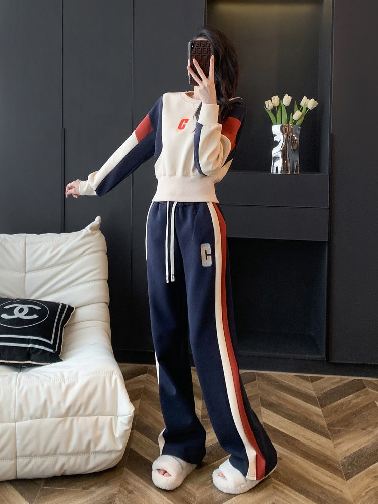 European sports and leisure suit women's autumn and winter fashion western style age reduction high-end fleece sweater wide-leg pants two-piece set