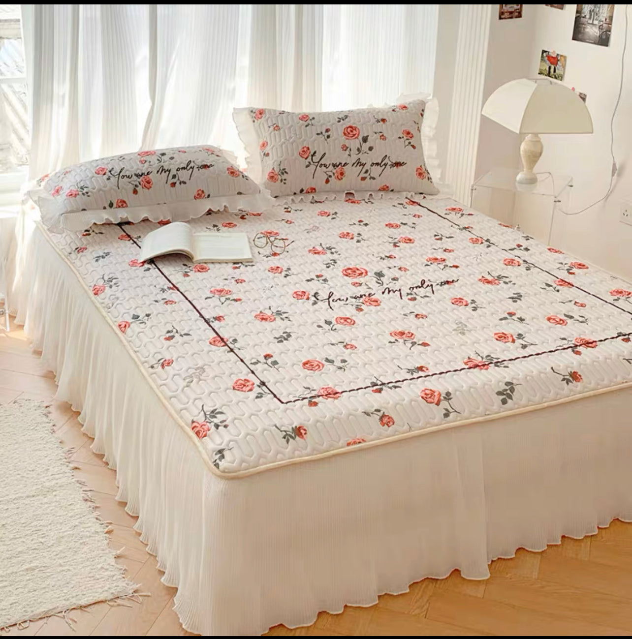Ice silk latex mat three-piece bed skirt summer washable machine washable air-conditioning soft mat with lace bed cover