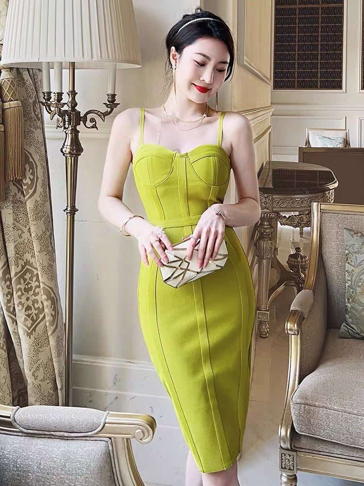 Western-style age-reducing suspender dress Feminine temperament niche fashion design simple slim fit banquet short dress