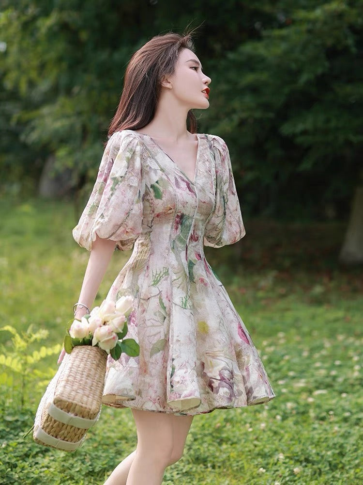 French beautiful floral v-neck dress summer female 2022 new ladies puff sleeves waist floral tutu skirt 1496