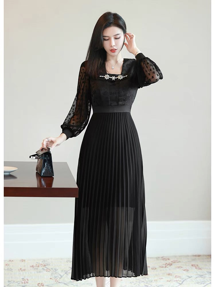Temperament celebrity high-end dress 2022 new women's early autumn black slim long skirt satin waist pleated skirt