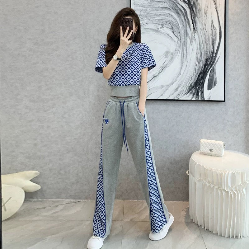 European goods high-end sports and leisure suits women's summer 2022 new short-sleeved fashion temperament Western-style wide-leg pants two-piece set