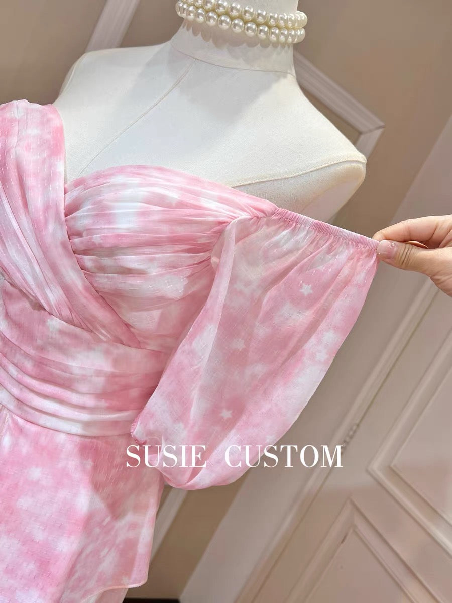 Gentle fairy style cherry blossom color pleated V-neck elastic puff sleeves can be off-shoulder waist irregular ruffled dress
