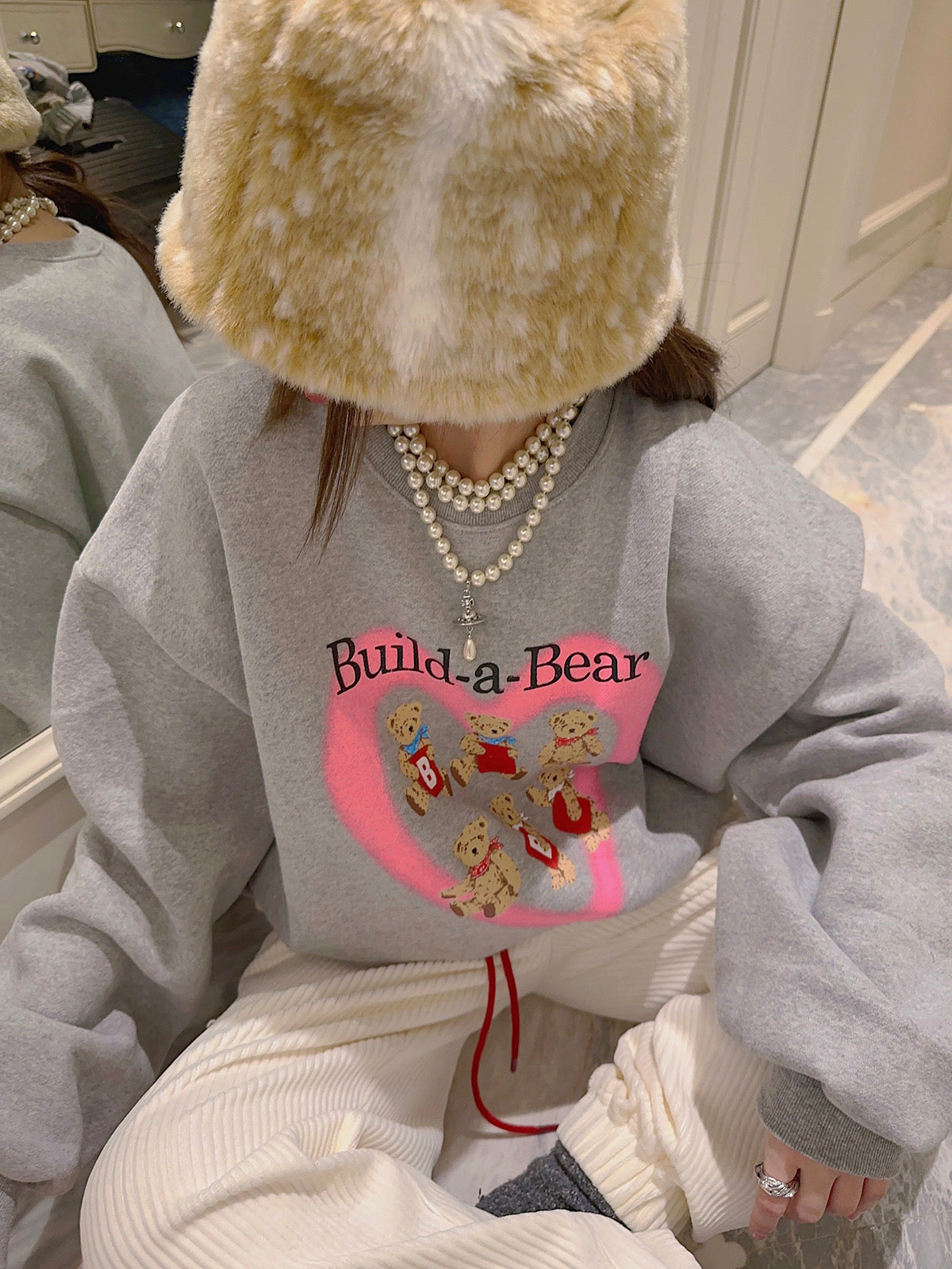 Thebestxue gray spray-painted love plus velvet thickened bear sweater women's autumn and winter 2022 new hot style tops