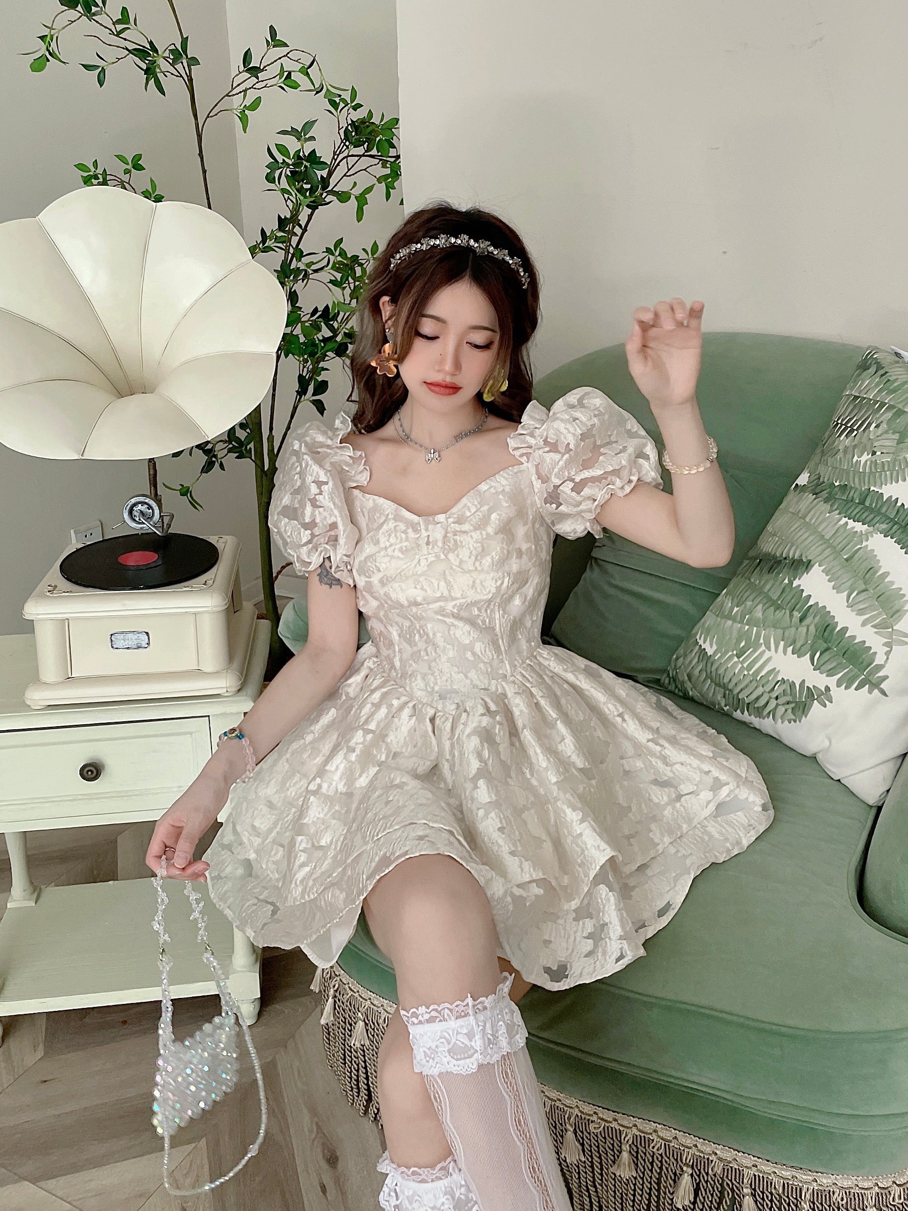 White Tea Break Spice Girl Lace Doll Dress Princess Puffy Dress Short Lee Nhi Boutique White Tea Break Spice Girl Lace Doll Dress Princess Puffy Dress Short Lee Nhi Boutique