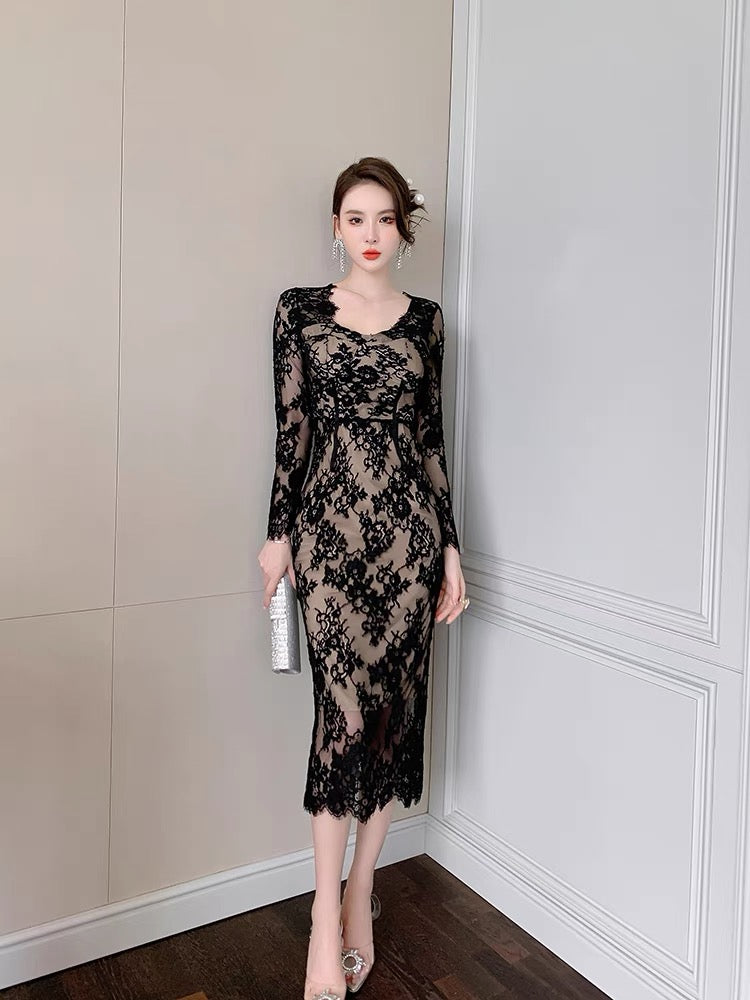 European station black lace dress women's 2022 new autumn dress sexy slimming hip skirt temperament base