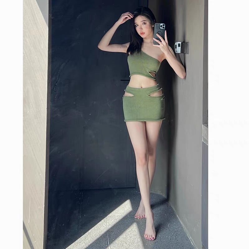 Yuanyuan sauce SAYUKI.Y mustard green hot girl curling sexy knitted two-piece goddess tube top skirt suit 1157
