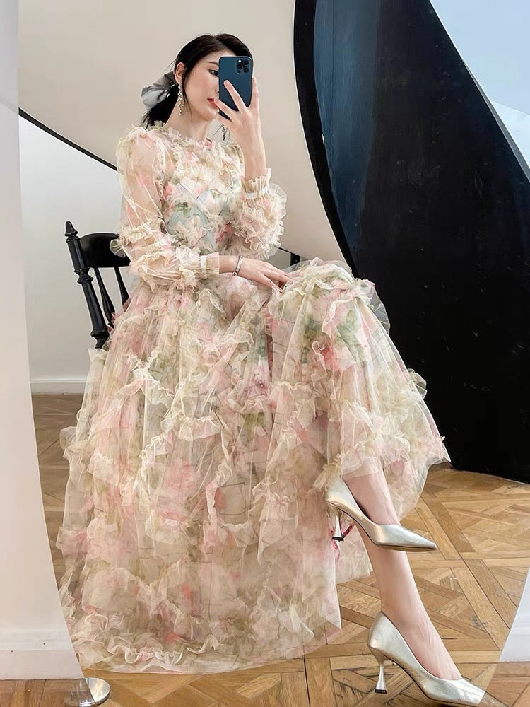 Long-sleeved floral dress spring 2022 new female fairy Hepburn style French dress palace style princess dress 1406