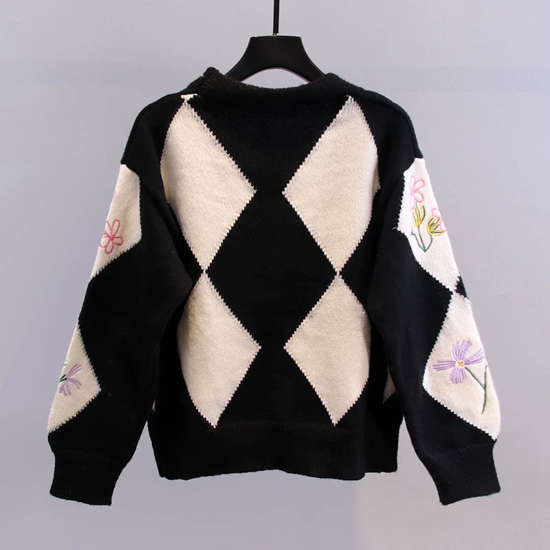 Heavy industry beaded three-dimensional flower sweater women's autumn and winter 2022 new Japanese style lazy wind loose Western-style sweater