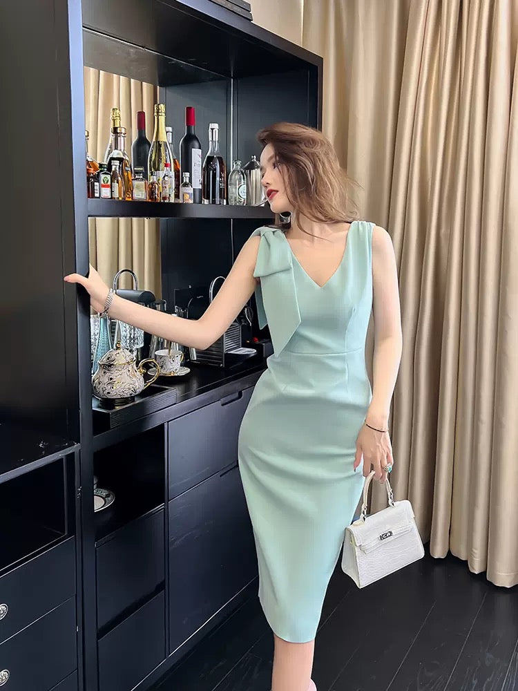 European station commuter women's summer sleeveless v-neck dress temperament royal sister style French high-end milk sweet skirt 1556