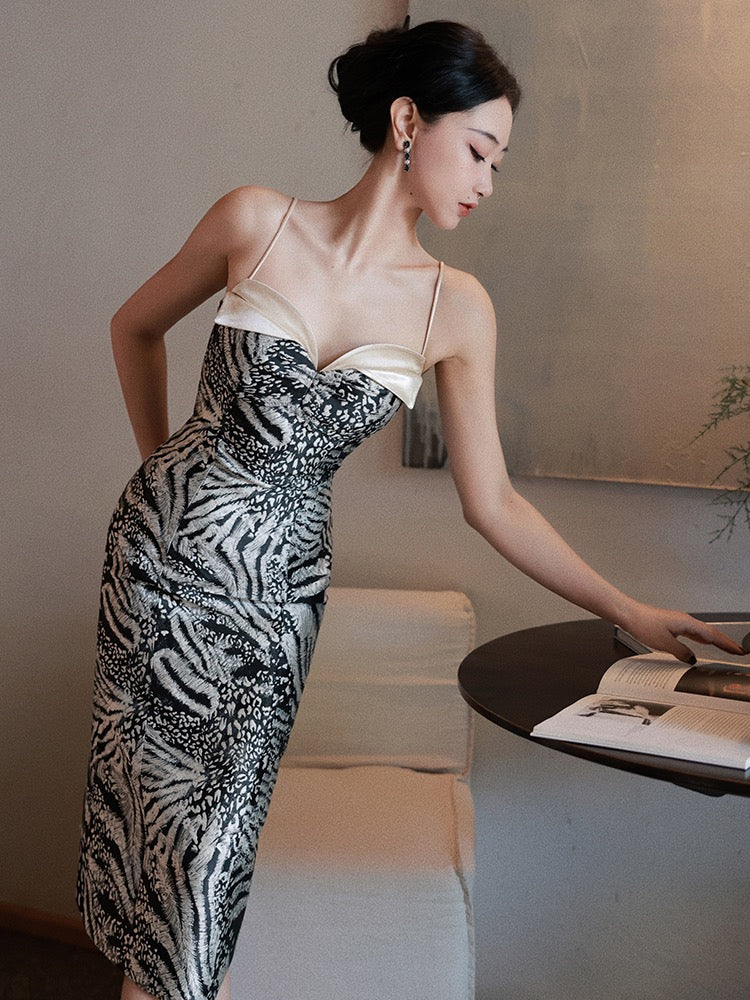 Xiaoli amber leopard print floral suspenders bag hip dress autumn and winter 2022 mid-length sexy slim bottoming skirt